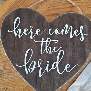 Heart-Shaped 'Here Comes the Bride' Bucket